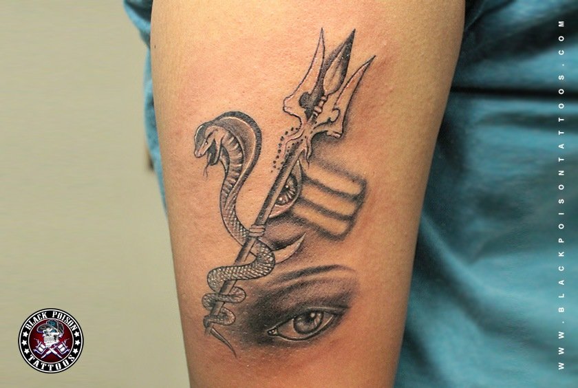 Trishul & Third Eye Tattoo of Lord Shiva